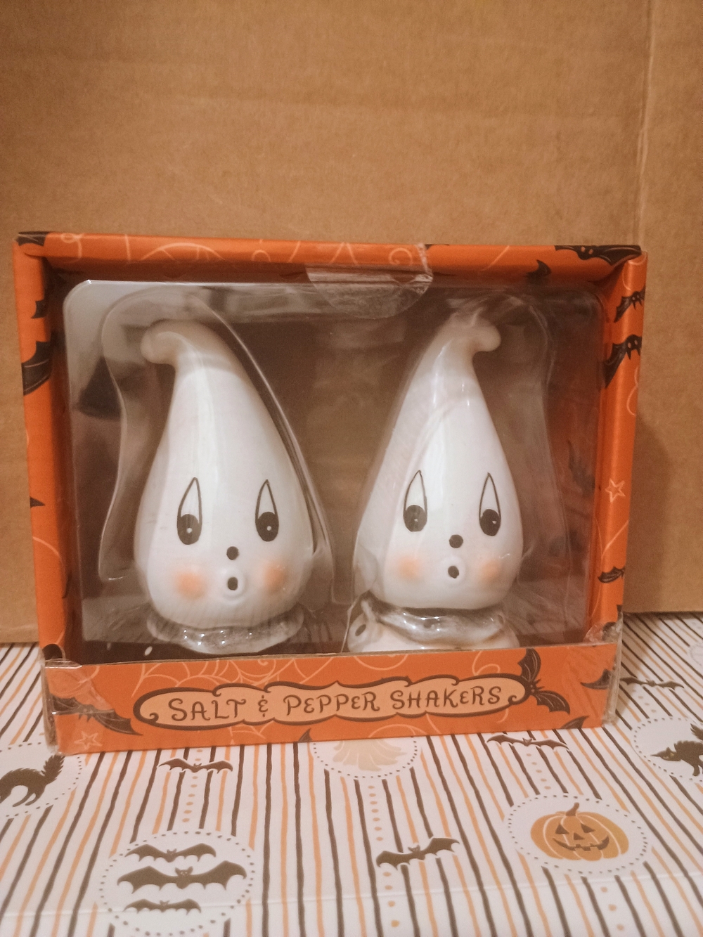 Halloween Ghost Salt & Pepper Shaker Set - White
